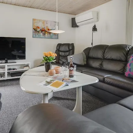 Holiday home Maija - 1-4km From The Sea In Western Jutland By Interhome