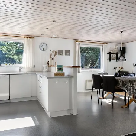 Maija - 1-4km From The Sea By Interhome